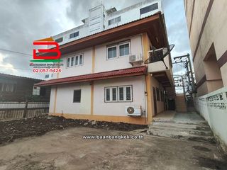 For rent and for sale 4 bedrooms house in Lam Luk Ka, Pathum Thani