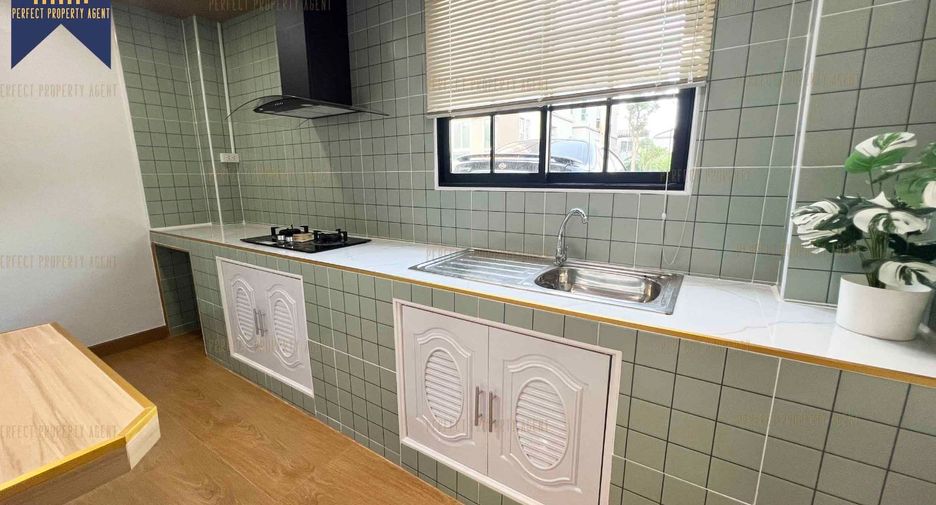 For sale 2 bedrooms townhouse in Min Buri, Bangkok