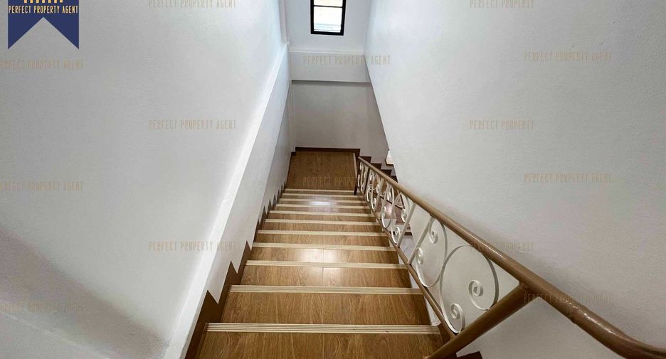 For sale 2 bedrooms townhouse in Min Buri, Bangkok