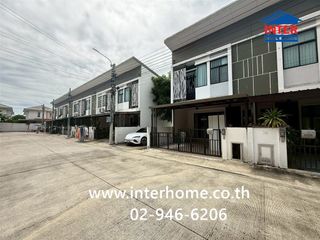 Casa adosada en venta de 4 habitaciones en Bang Bua Thong, Nonthaburi