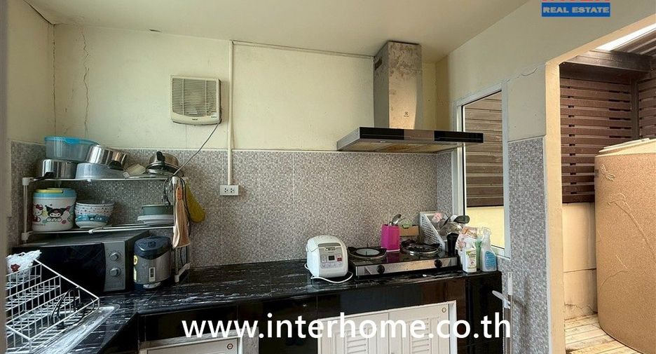Casa adosada en venta de 4 habitaciones en Bang Bua Thong, Nonthaburi