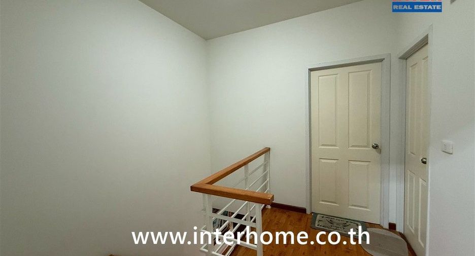 Casa adosada en venta de 4 habitaciones en Bang Bua Thong, Nonthaburi