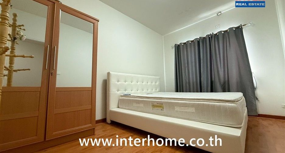 Casa adosada en venta de 4 habitaciones en Bang Bua Thong, Nonthaburi