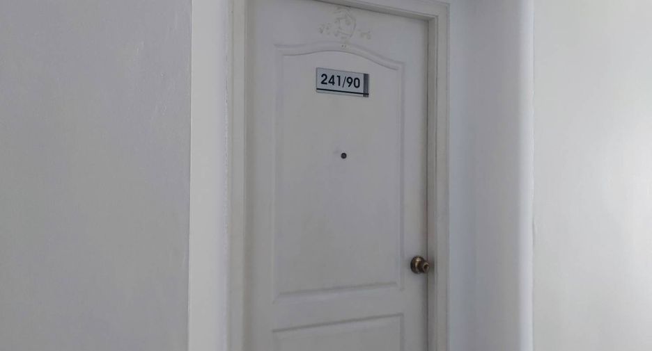 For sale 1 bed condo in Chatuchak, Bangkok