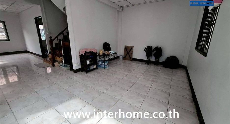 Haus zum Kauf mit 3 Zimmer in Lam Luk Ka, Pathum Thani
