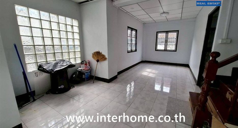 Haus zum Kauf mit 3 Zimmer in Lam Luk Ka, Pathum Thani