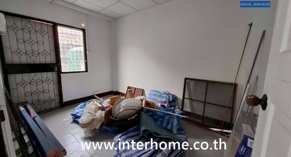 Haus zum Kauf mit 3 Zimmer in Lam Luk Ka, Pathum Thani
