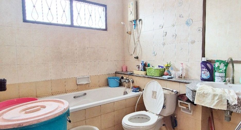 Haus zum Kauf mit 4 Zimmer in Bang Bo, Samut Prakan