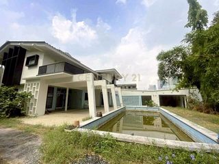 For rent 3 bedrooms house in Phaya Thai, Bangkok