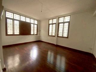 For rent 3 bedrooms house in Phaya Thai, Bangkok