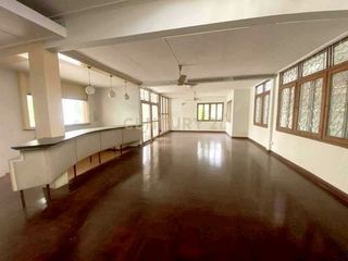 For rent 3 bedrooms house in Phaya Thai, Bangkok