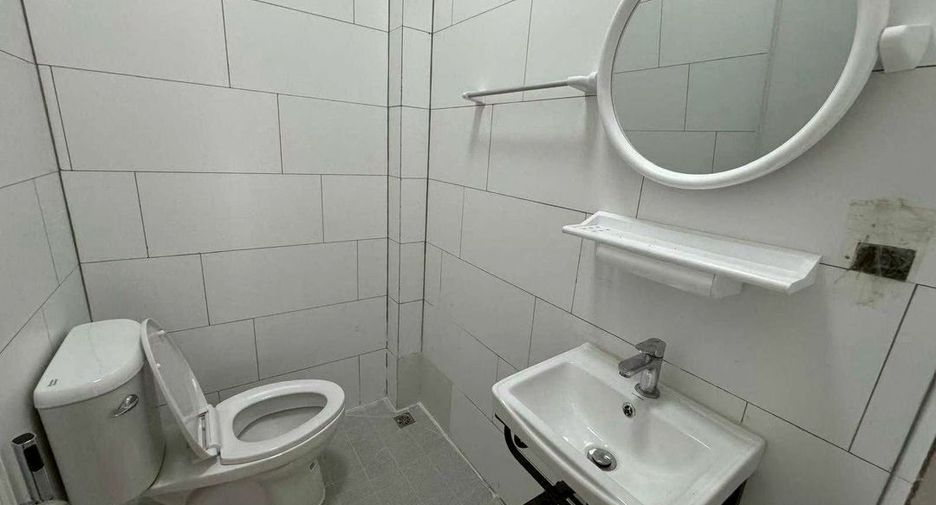 For rent office in Khlong Toei, Bangkok
