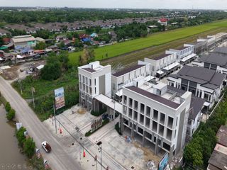 Casa en venta de 4 habitaciones en Khlong Luang, Pathum Thani