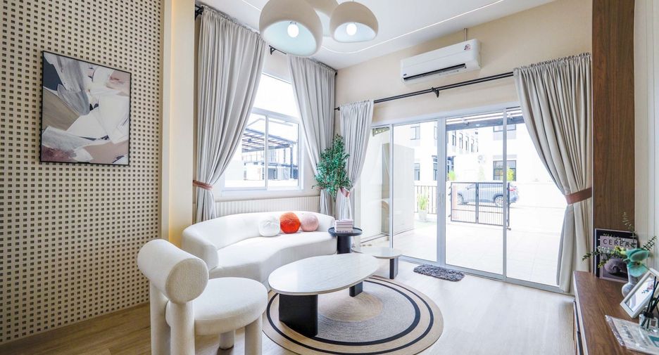 Casa en venta de 4 habitaciones en Khlong Luang, Pathum Thani