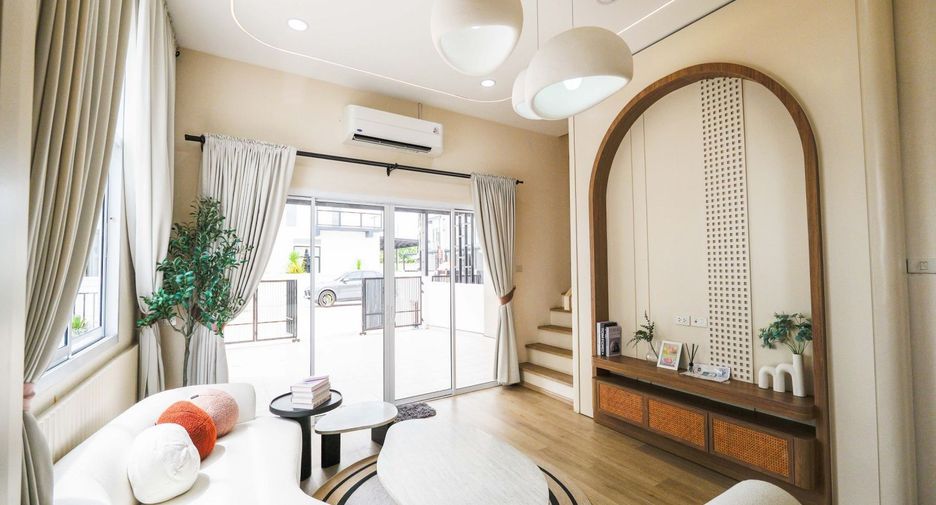 Casa en venta de 4 habitaciones en Khlong Luang, Pathum Thani
