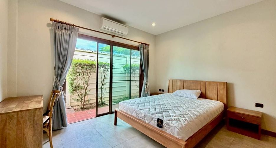 Villa en alquiler de 3 habitaciones en Bang Lamung, Chonburi