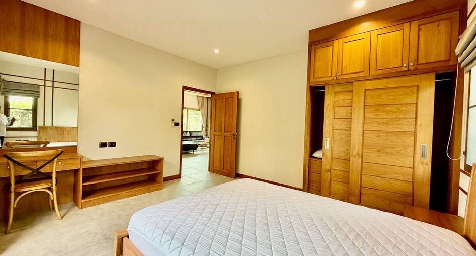 Villa en alquiler de 3 habitaciones en Bang Lamung, Chonburi