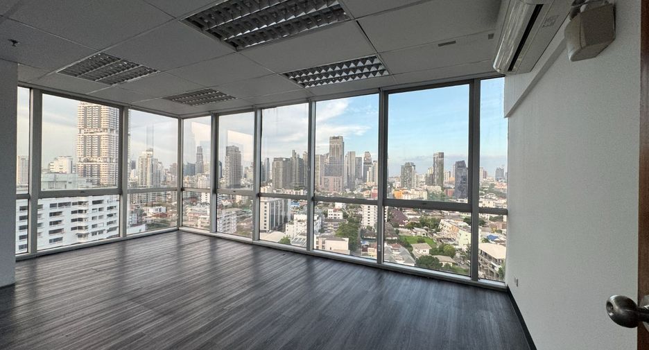Büro zur Miete in Khlong Toei, Bangkok