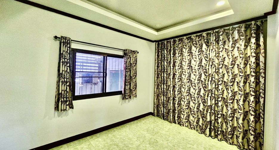出售 3 卧室 独立屋 在 Mueang Chachoengsao, Chachoengsao