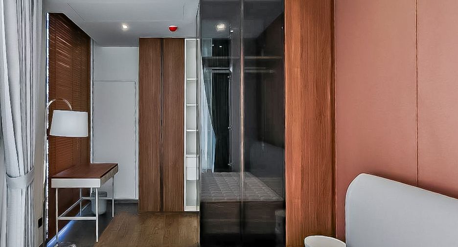 For rent 2 bedrooms condo in Sathon, Bangkok