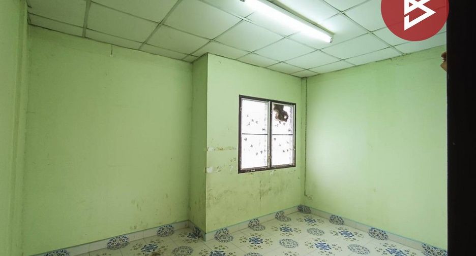 For sale 2 bedrooms townhouse in Thanyaburi, Pathum Thani