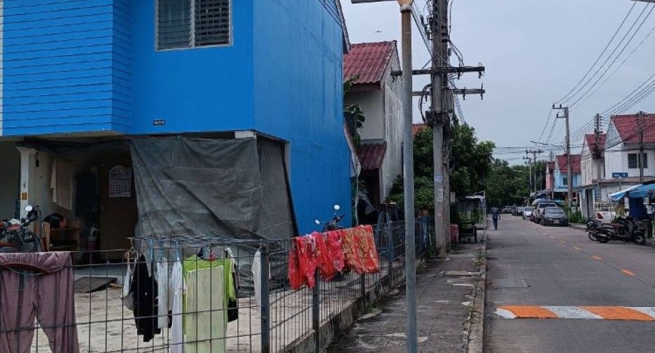 For sale 2 bedrooms townhouse in Thanyaburi, Pathum Thani