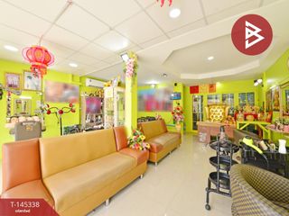 For sale 3 bedrooms townhouse in Mueang Samut Prakan, Samut Prakan