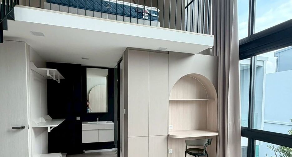 Casa en alquiler de 4 habitaciones en Saphan Sung, Bangkok