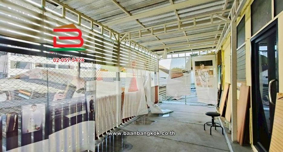 Gewerbefläche zum Kauf mit 4 Zimmer in Wang Thonglang, Bangkok