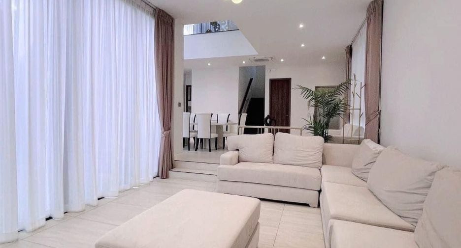 Casa en alquiler de 4 habitaciones en Bang Kapi, Bangkok