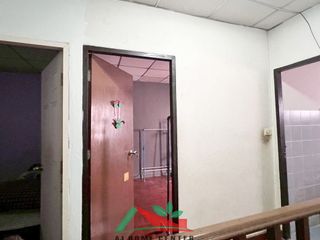 出售 3 卧室 联排别墅 在 Mueang Pathum Thani, Pathum Thani