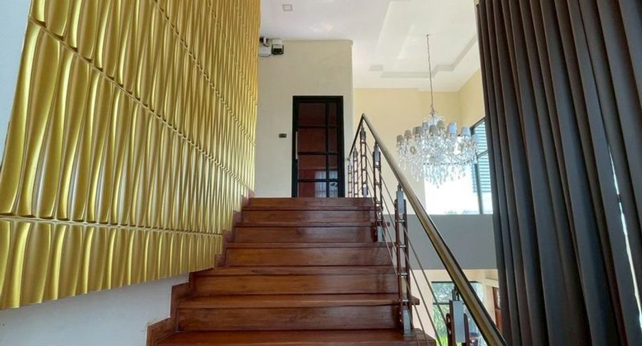 For rent 5 bedrooms house in Bang Lamung, Chonburi