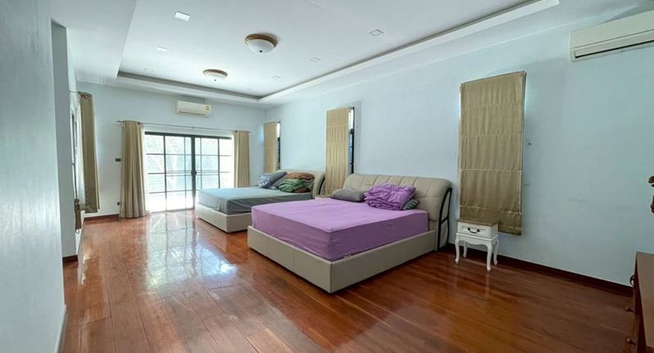 For rent 5 bedrooms house in Bang Lamung, Chonburi