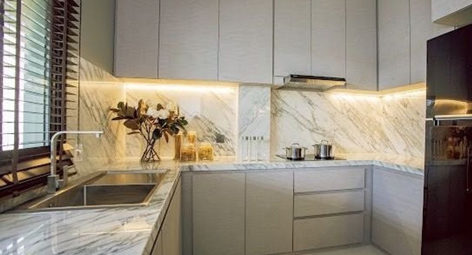 Casa en alquiler de 4 habitaciones en Mueang Samut Prakan, Samut Prakan