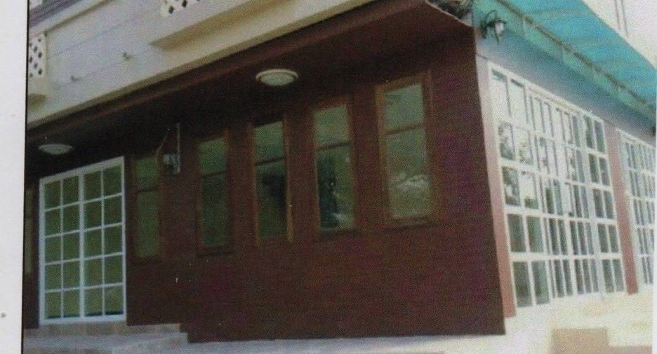 Casa adosada en venta de 3 habitaciones en Mueang Nongbua Lamphu, Nong Bua Lamphu
