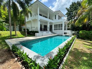 Villa en alquiler de 3 habitaciones en Ko Samui, Surat Thani