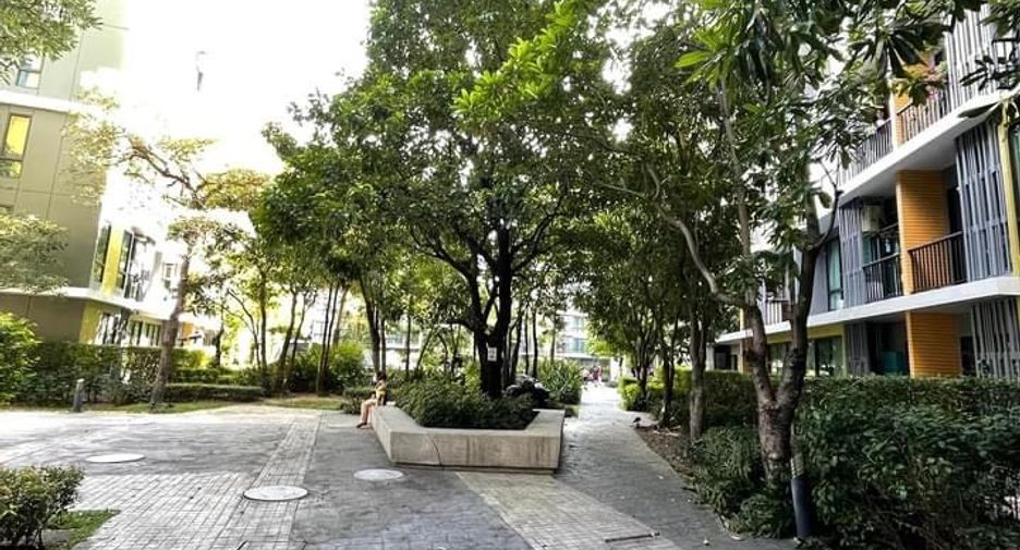 For rent 2 bedrooms condo in Bang Na, Bangkok
