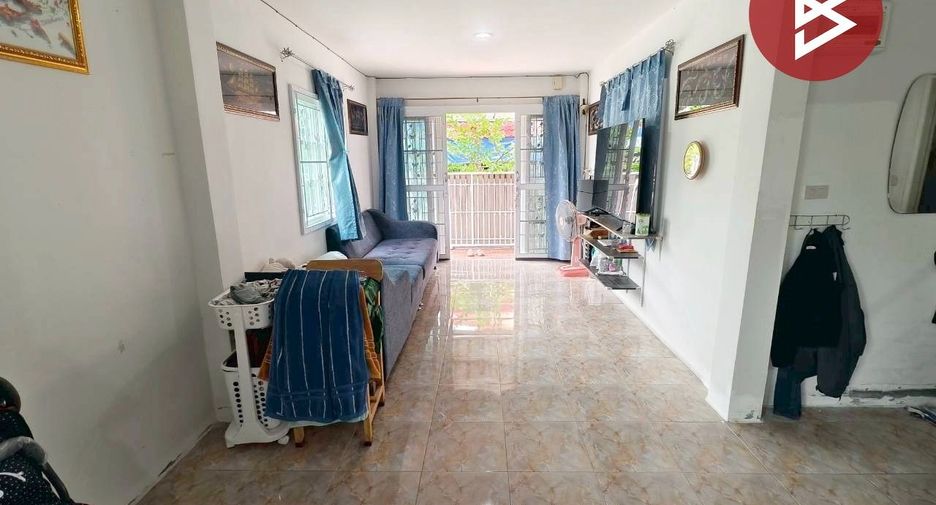 Casa adosada en venta de 3 habitaciones en Mueang Samut Prakan, Samut Prakan