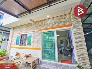 For sale 3 ベッドルーム townhouse in Si Racha, Chonburi