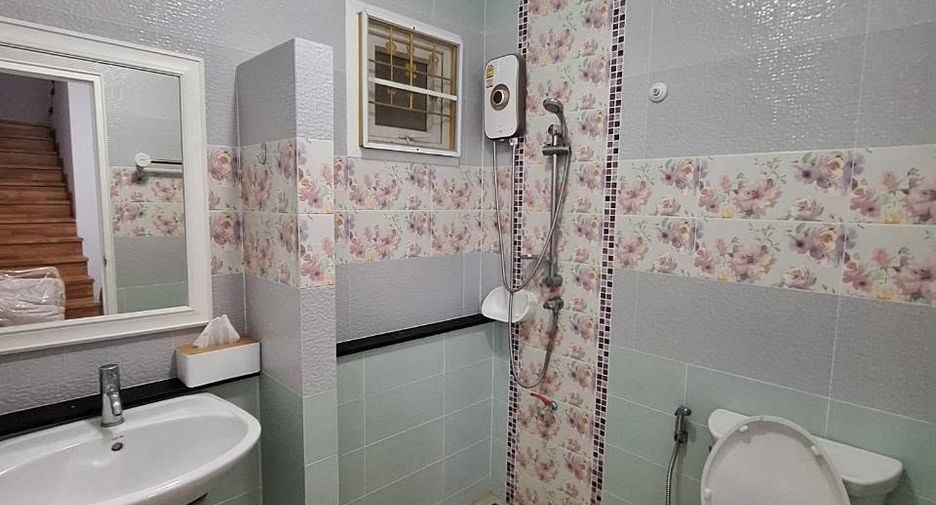 For rent 5 bedrooms house in Hang Dong, Chiang Mai