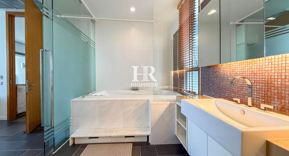 For rent そして for sale 2 ベッドルーム condo in Bang Lamung, Chonburi