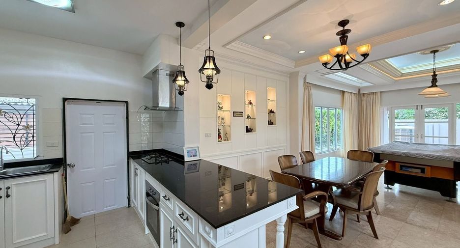 For rent and for sale 5 bedrooms villa in Mueang Chiang Mai, Chiang Mai
