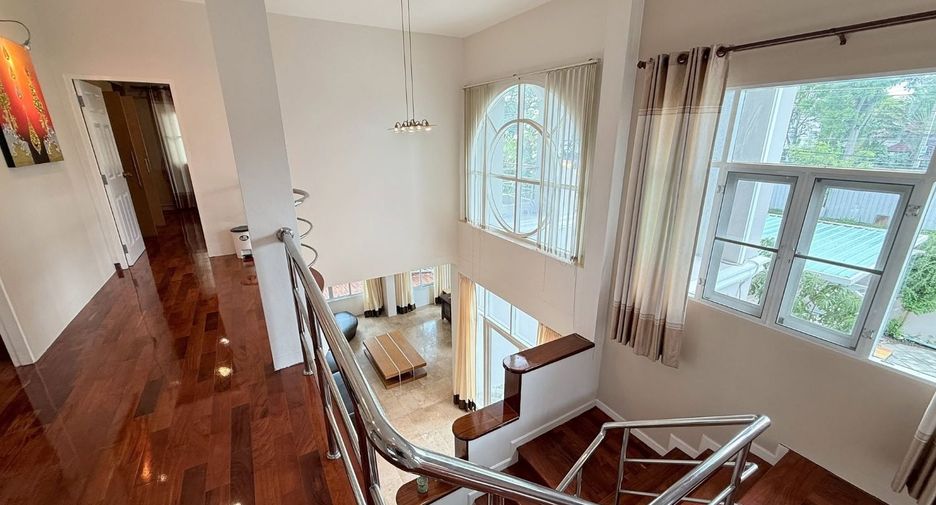 For rent and for sale 5 bedrooms villa in Mueang Chiang Mai, Chiang Mai