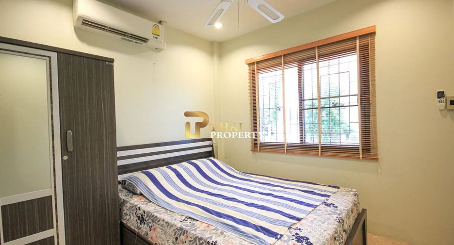 À vendre 3 chambres maison de ville à Cha Am, Phetchaburi