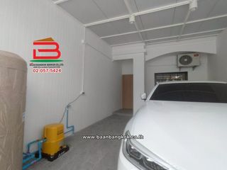 For rent 2 bedrooms townhouse in Sai Mai, Bangkok
