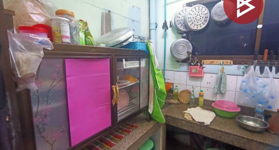 For sale 4 bedrooms townhouse in Bang Phli, Samut Prakan