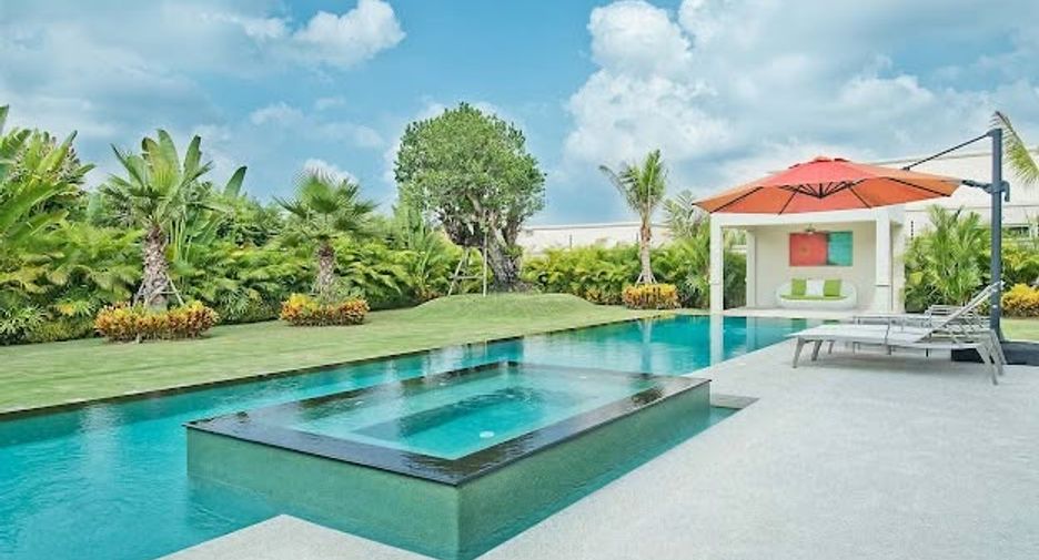 For rent 3 bedrooms villa in Bang Lamung, Chonburi
