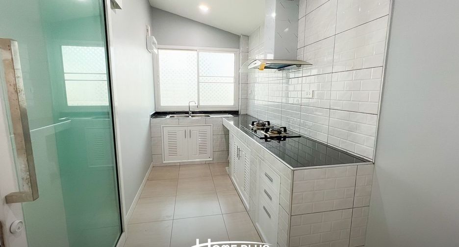 For sale 3 ベッドルーム house in Mueang Phitsanulok, Phitsanulok