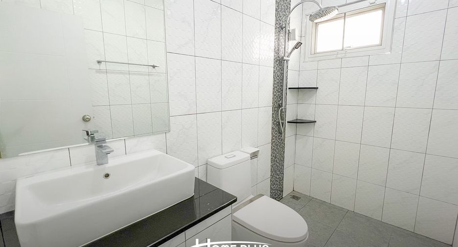 For sale 3 ベッドルーム house in Mueang Phitsanulok, Phitsanulok