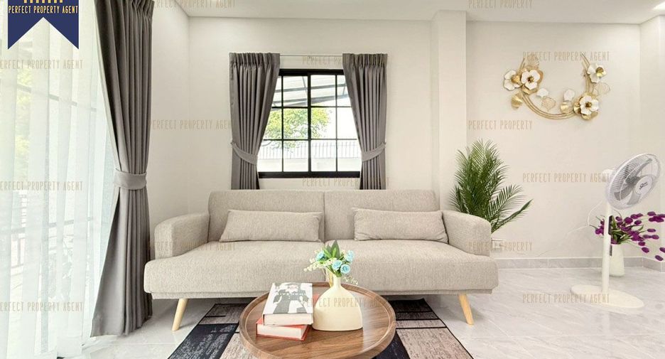 Casa en venta de 4 habitaciones en Khlong Sam Wa, Bangkok
